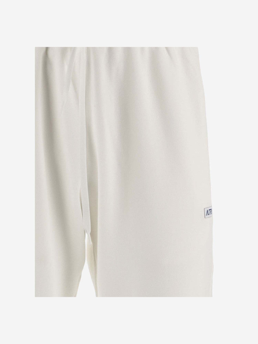 White Contrasting Logo Joggers 3