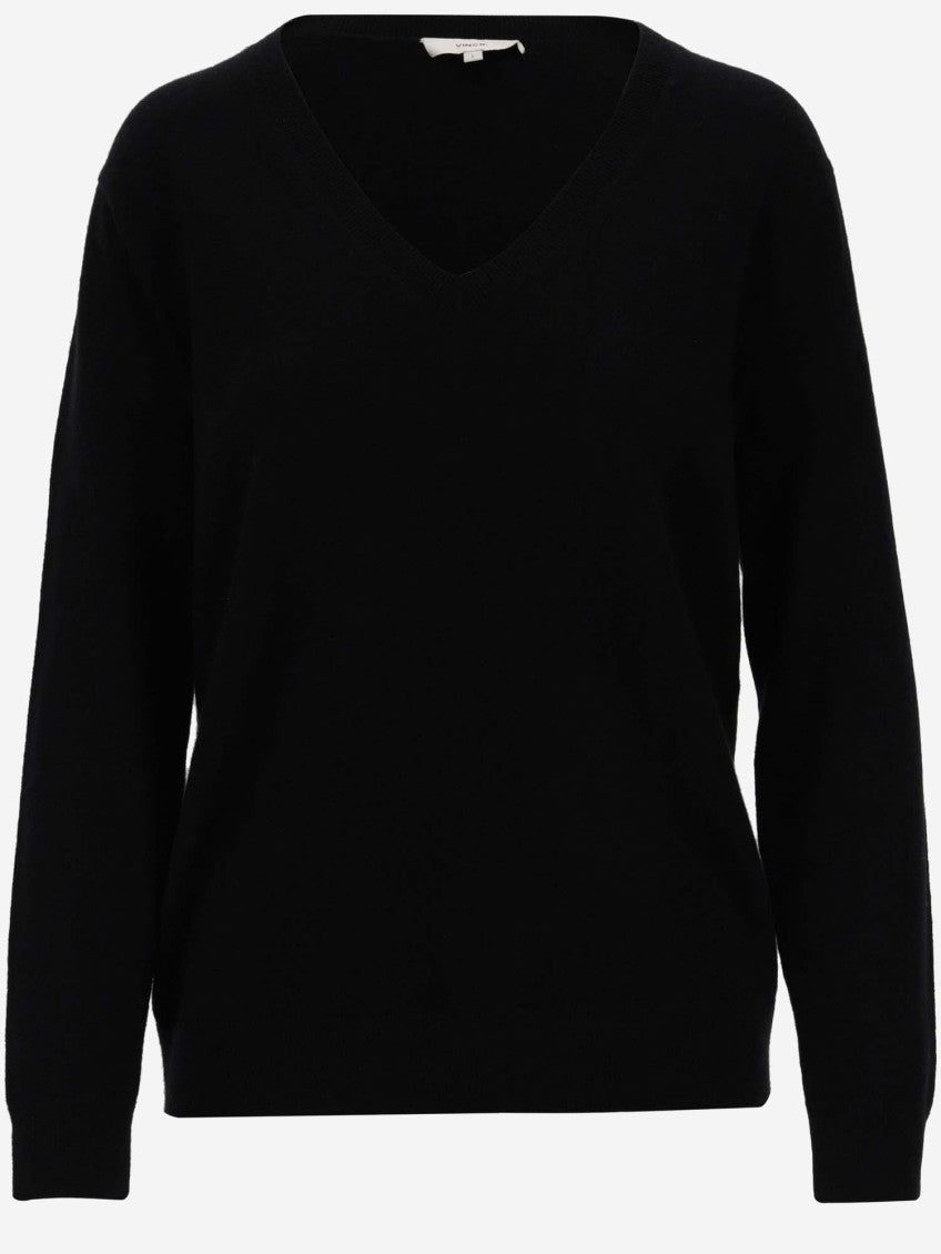 Black V-neck Pullover 1