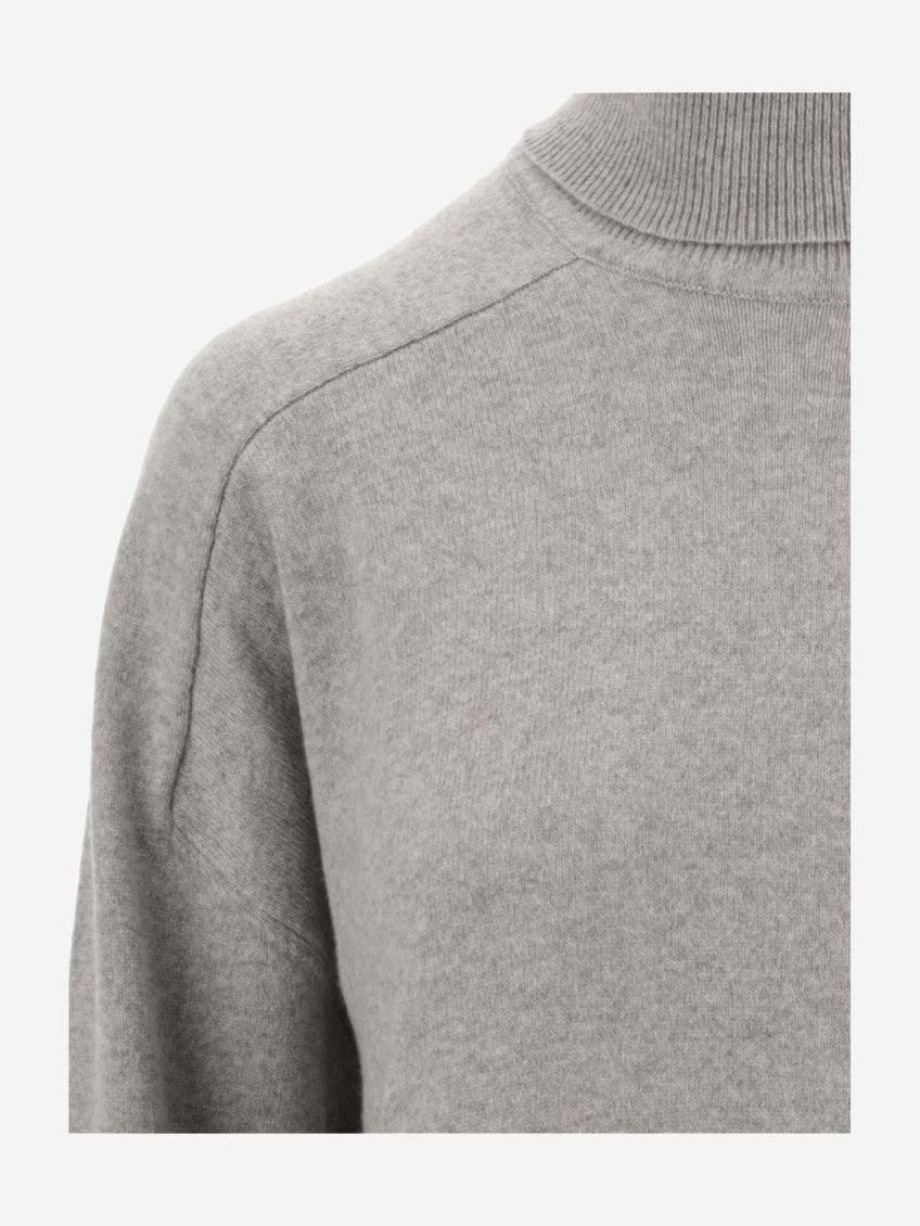 Grey Dimitri sweater 3