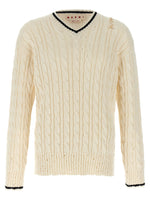 White 'V' neckline sweater 1