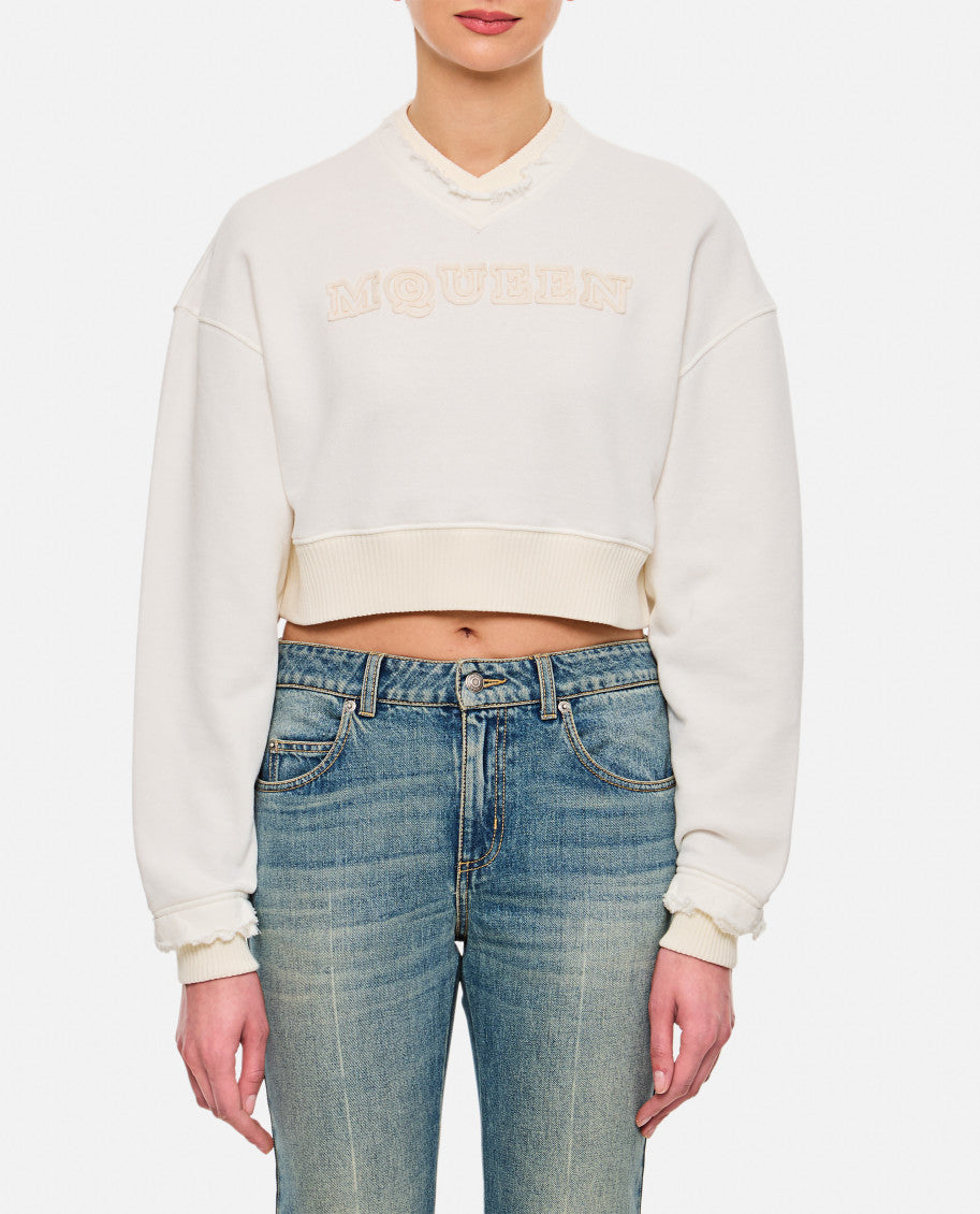 White cropped sweatshirt 1