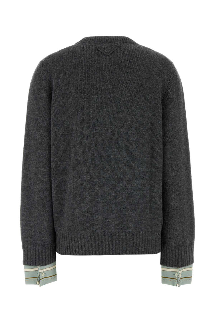 Grey Solid Crew Neck Sweater 2
