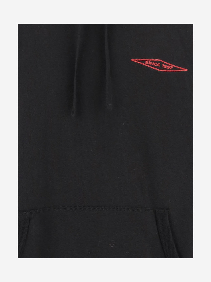 Black Embroidery Print Hoodie 3