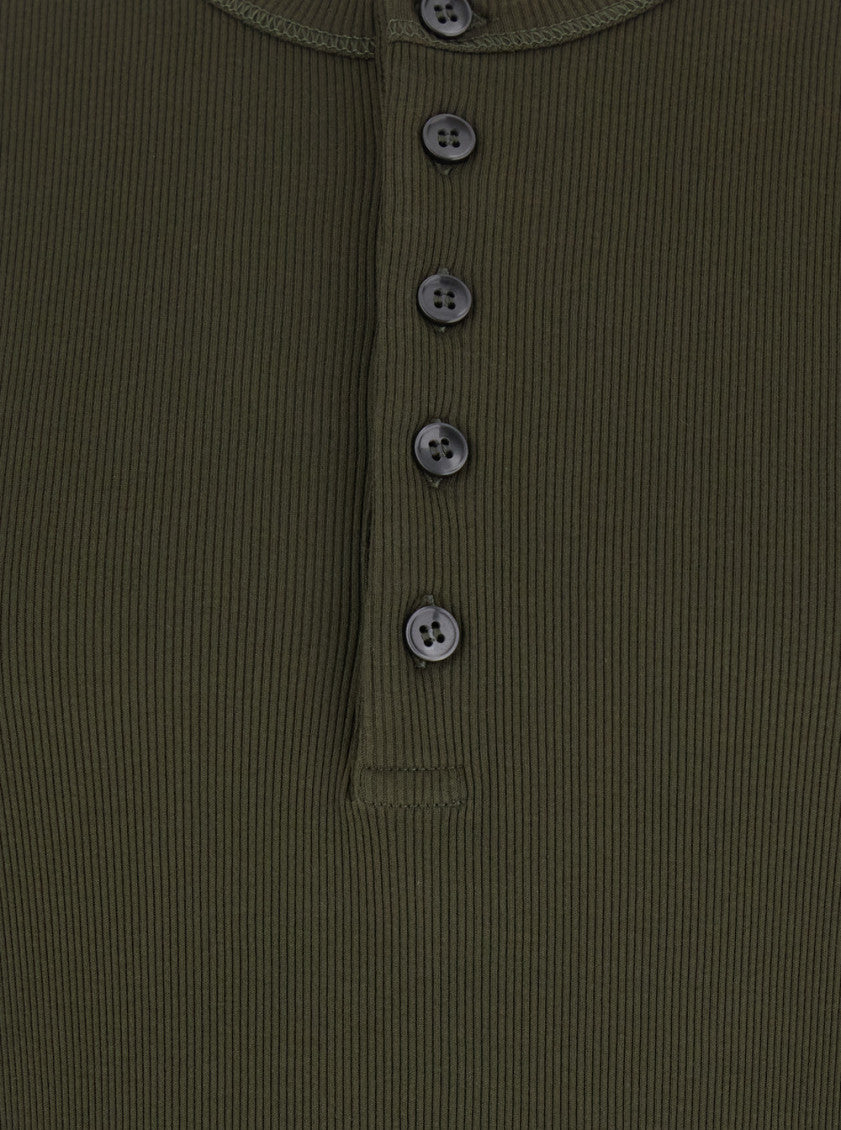 Green Solid Henley T-Shirt 3