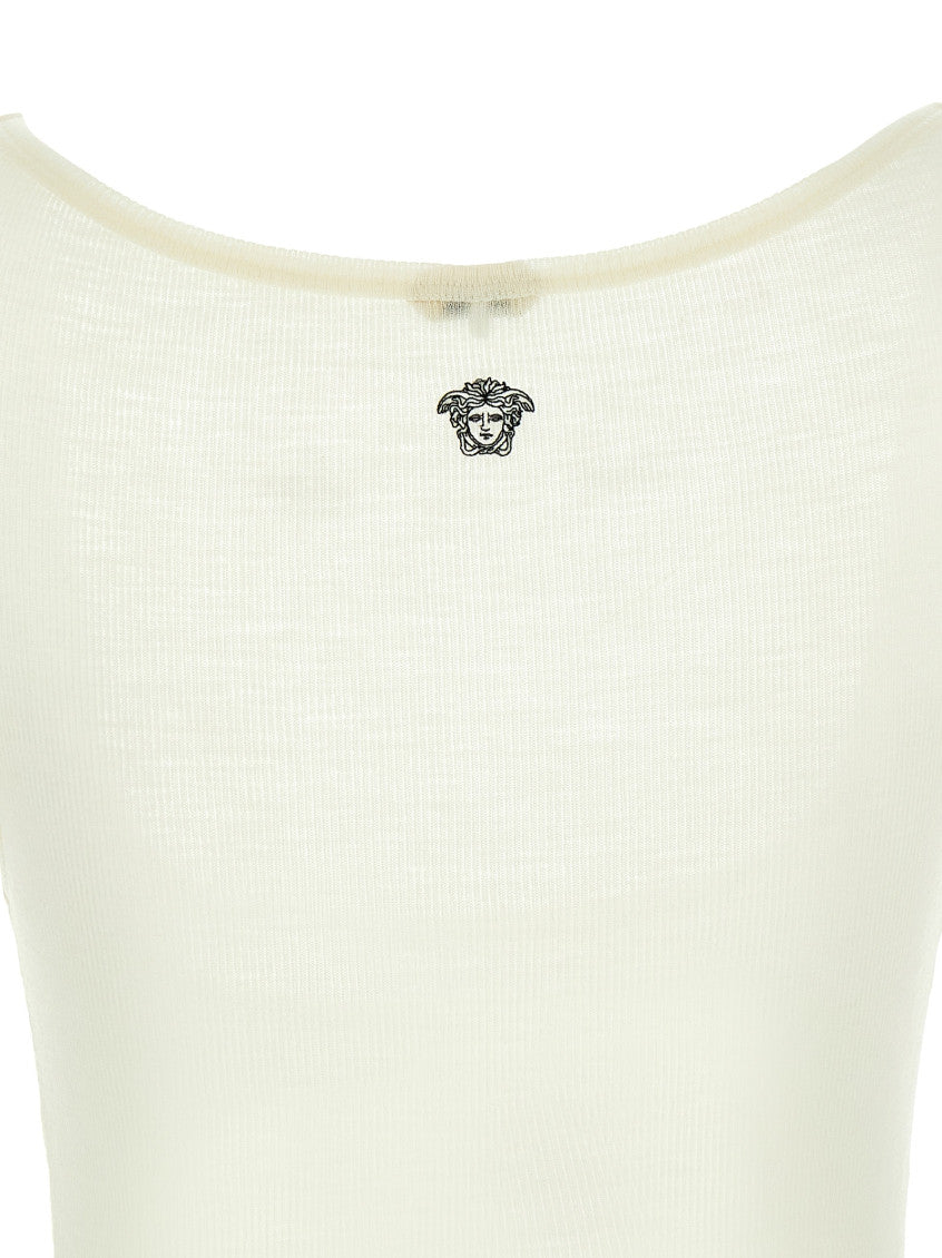 White Round Neck Sleeveless Top 4