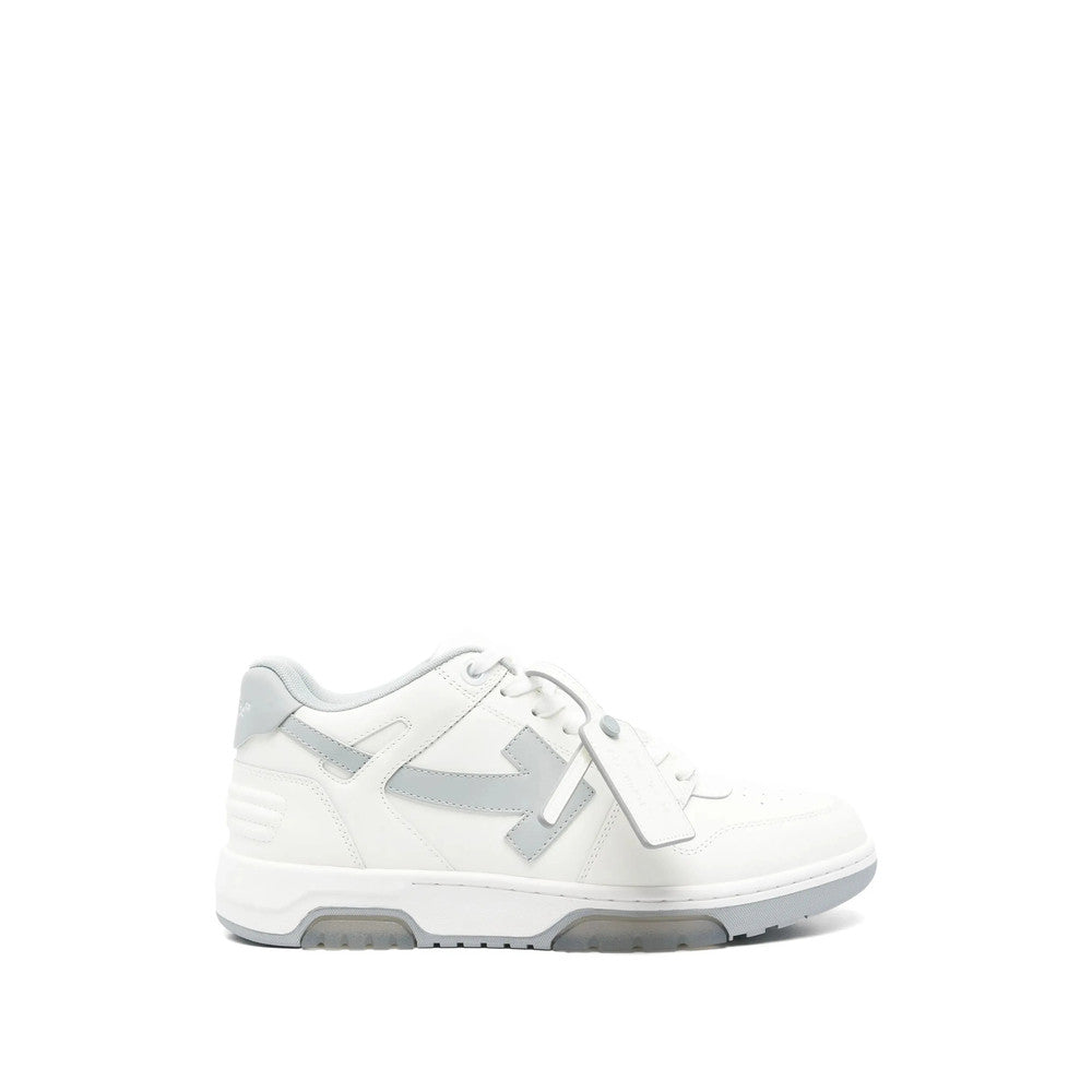White Logo Arrow Sneakers 1