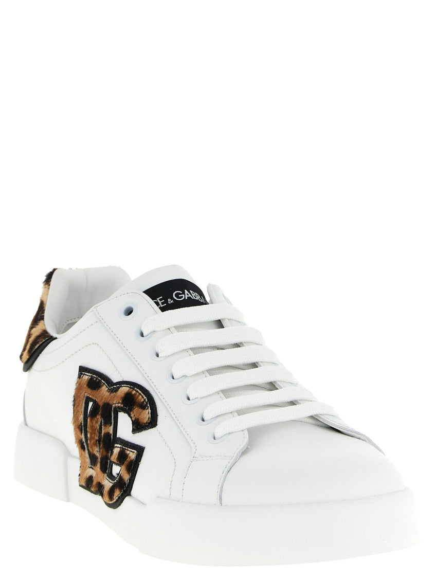 White Logo Sneakers 2