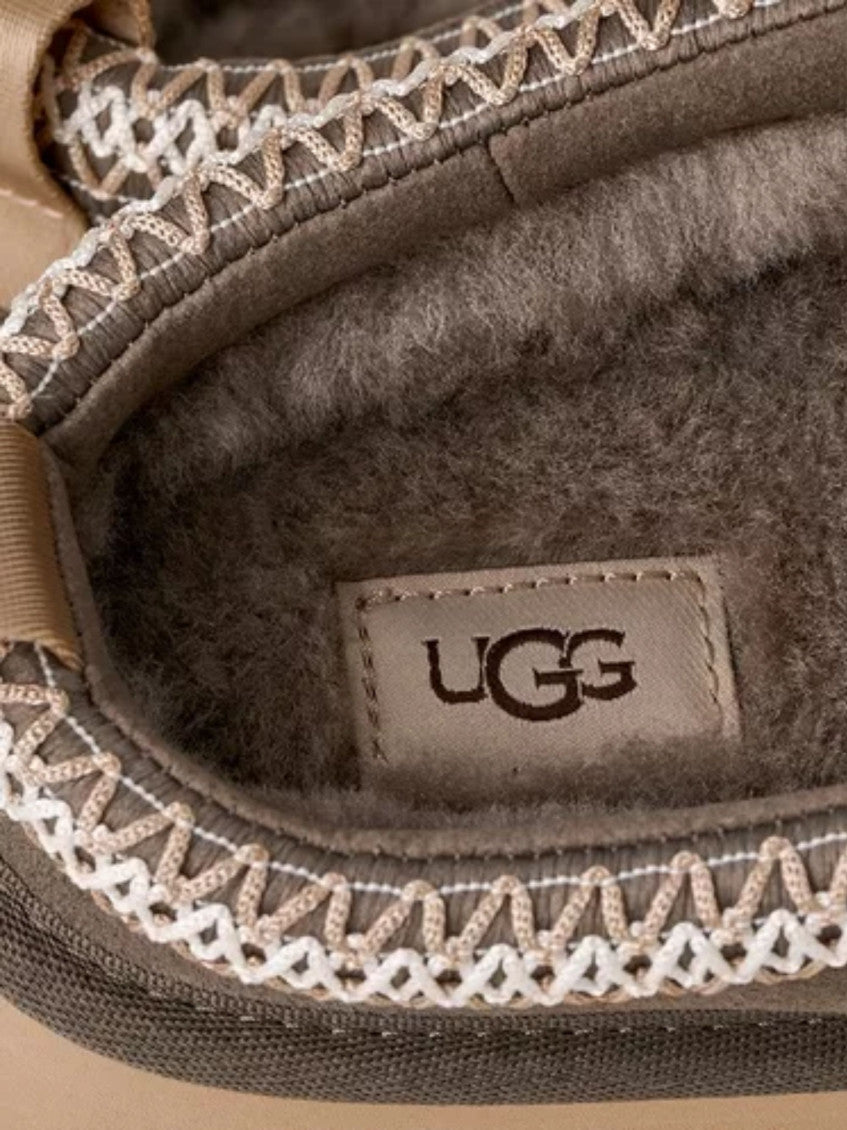 Brown Logo Slides 4