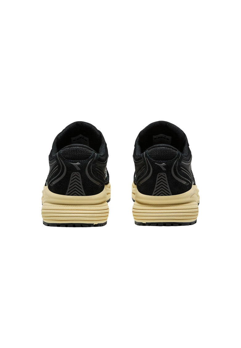 Black Mythos Star Sneakers 2