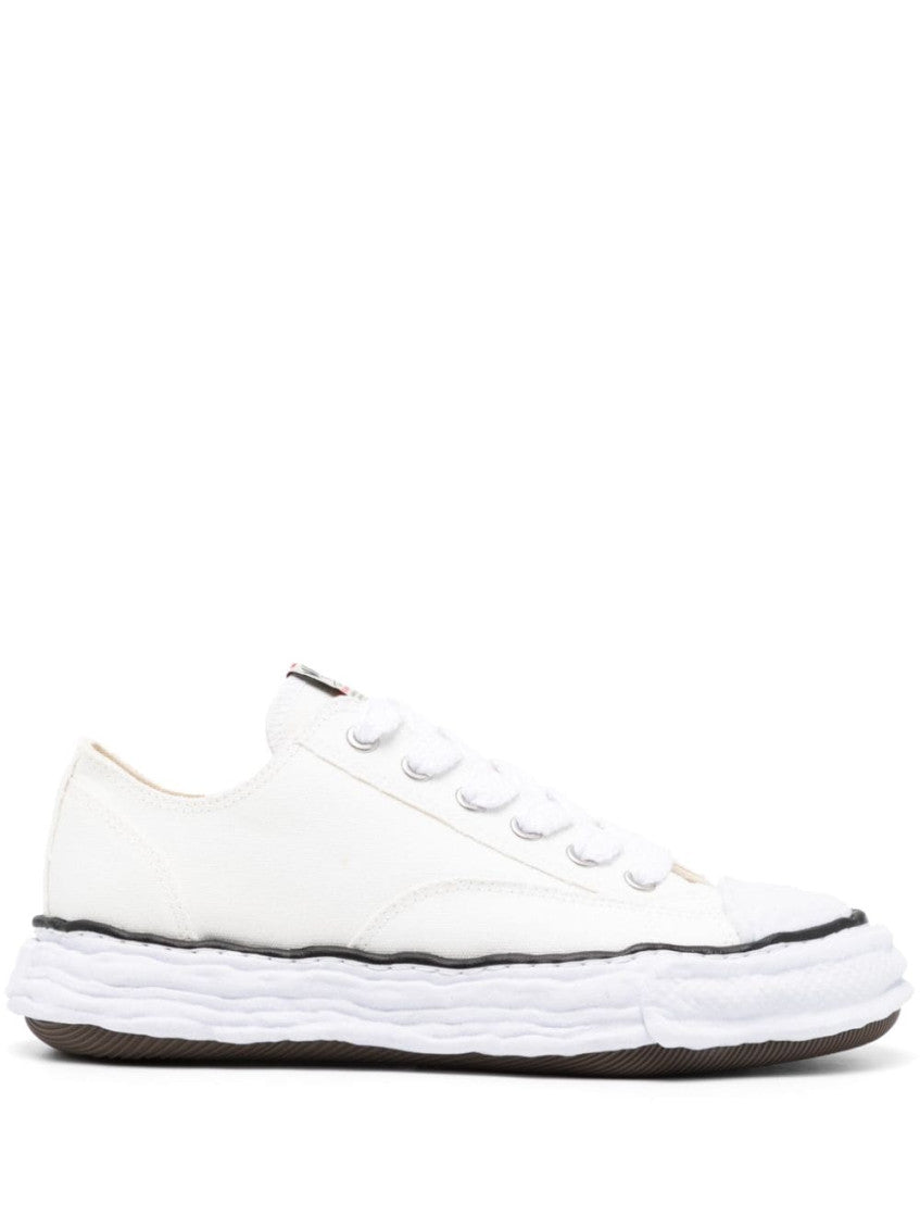 White Low-top Sneakers 1
