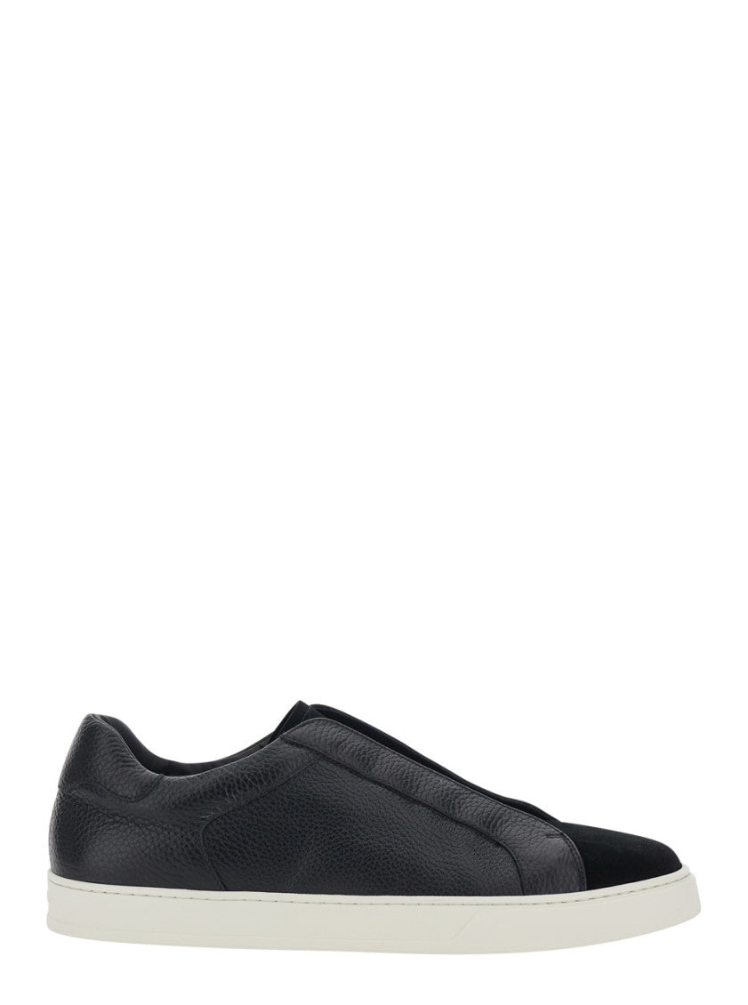 Black Low Top Sneakers 1