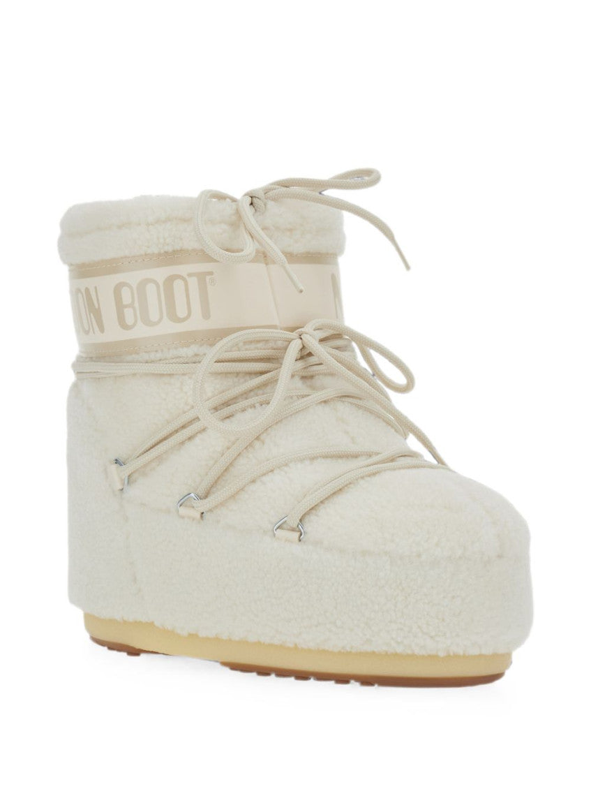 White Icon Low Fleece Boots 2