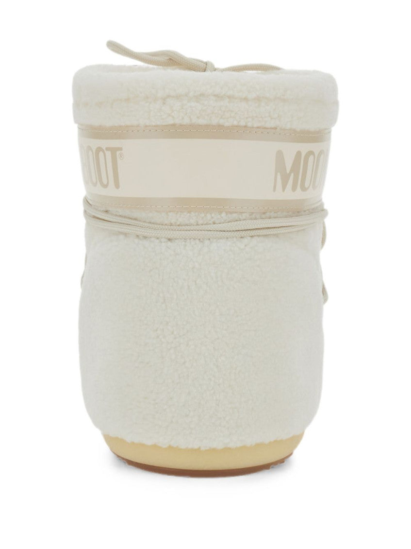 White Icon Low Fleece Boots 3
