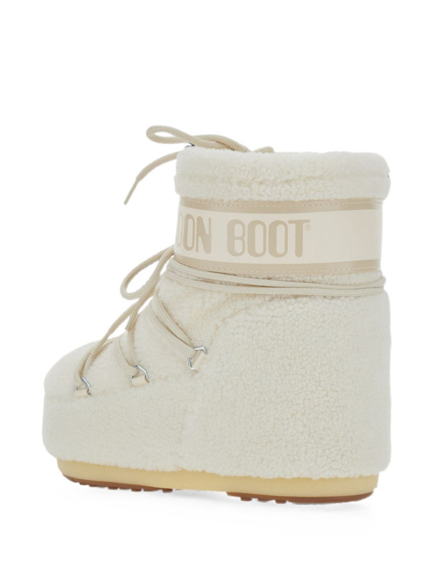 White Icon Low Fleece Boots 4