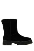 Black Uptowner Boots 1