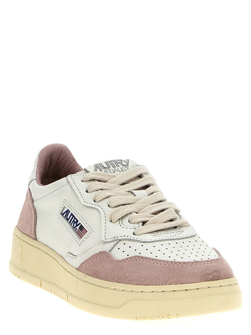 White Logo Sneakers 2