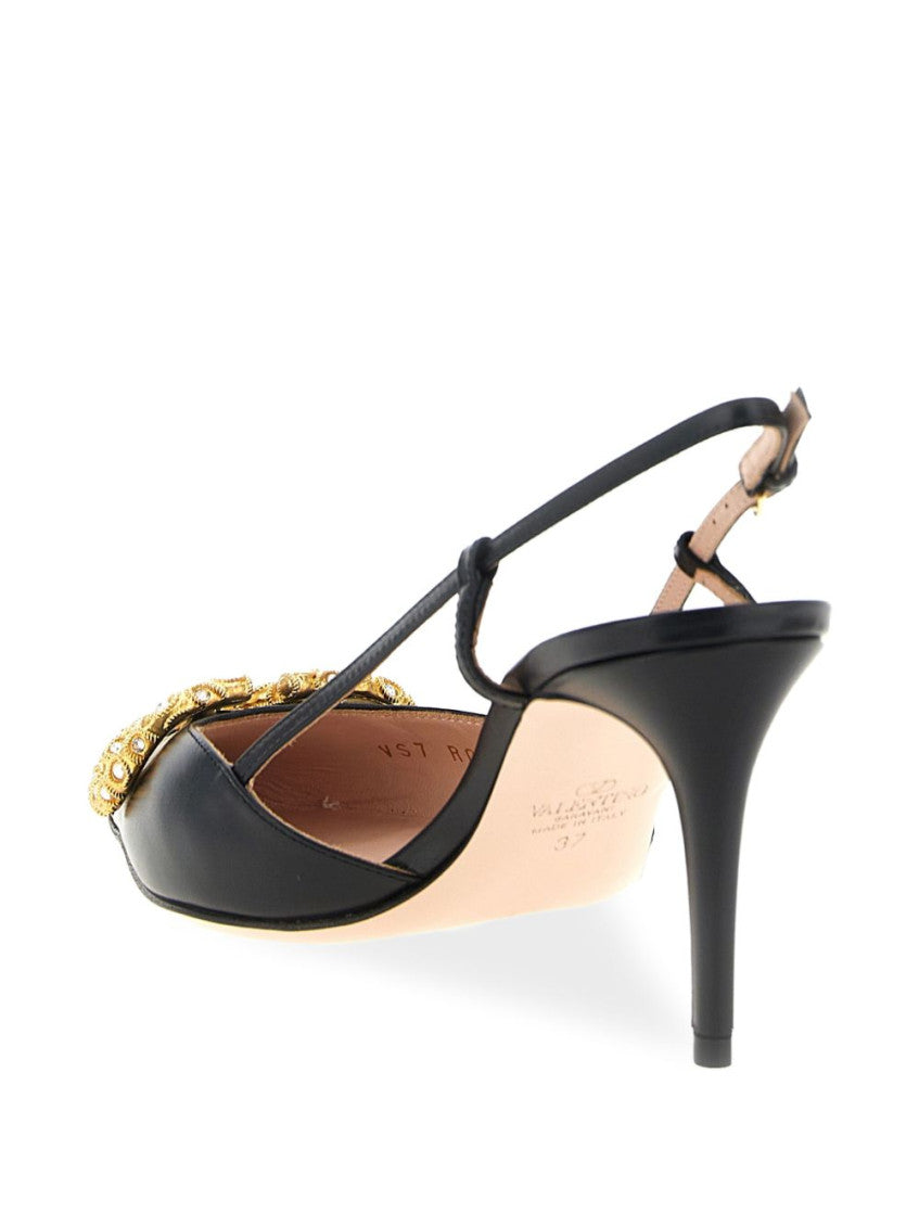 Black VLogo Signature Pumps 2