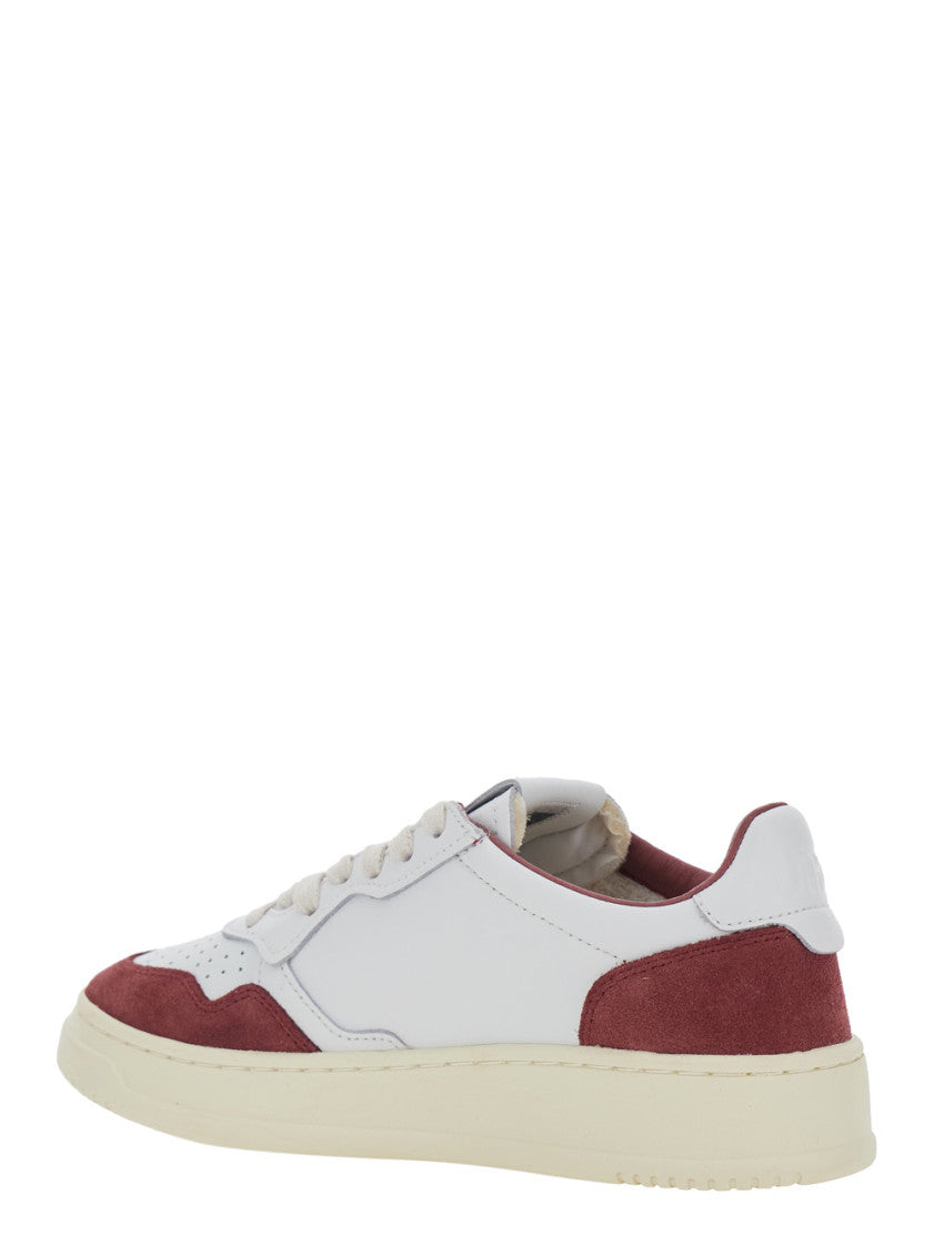 White Medalist Low-Top Sneakers 3