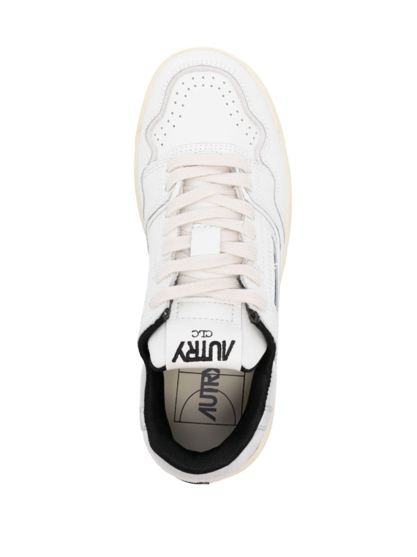 White Logo Sneakers 3