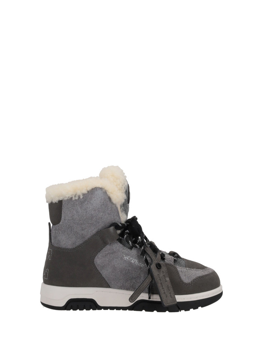 Grey Solid  Boots 1