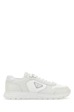 White Logo Sneakers 1
