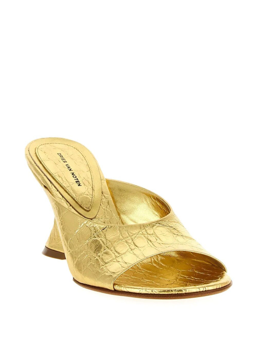 Golden Leather Pumps 2