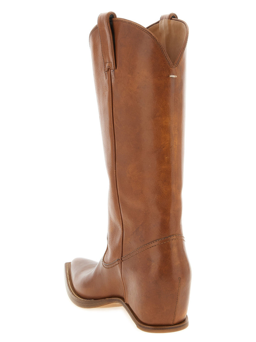 Brown Solid Pointed Toe Boots 3