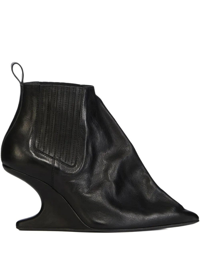 Black Solid Pointed Toe Boots 2