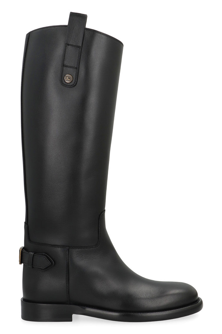 Black Solid Round Toe Boots 1