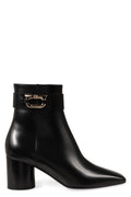 Black Solid Zipper Boots 1