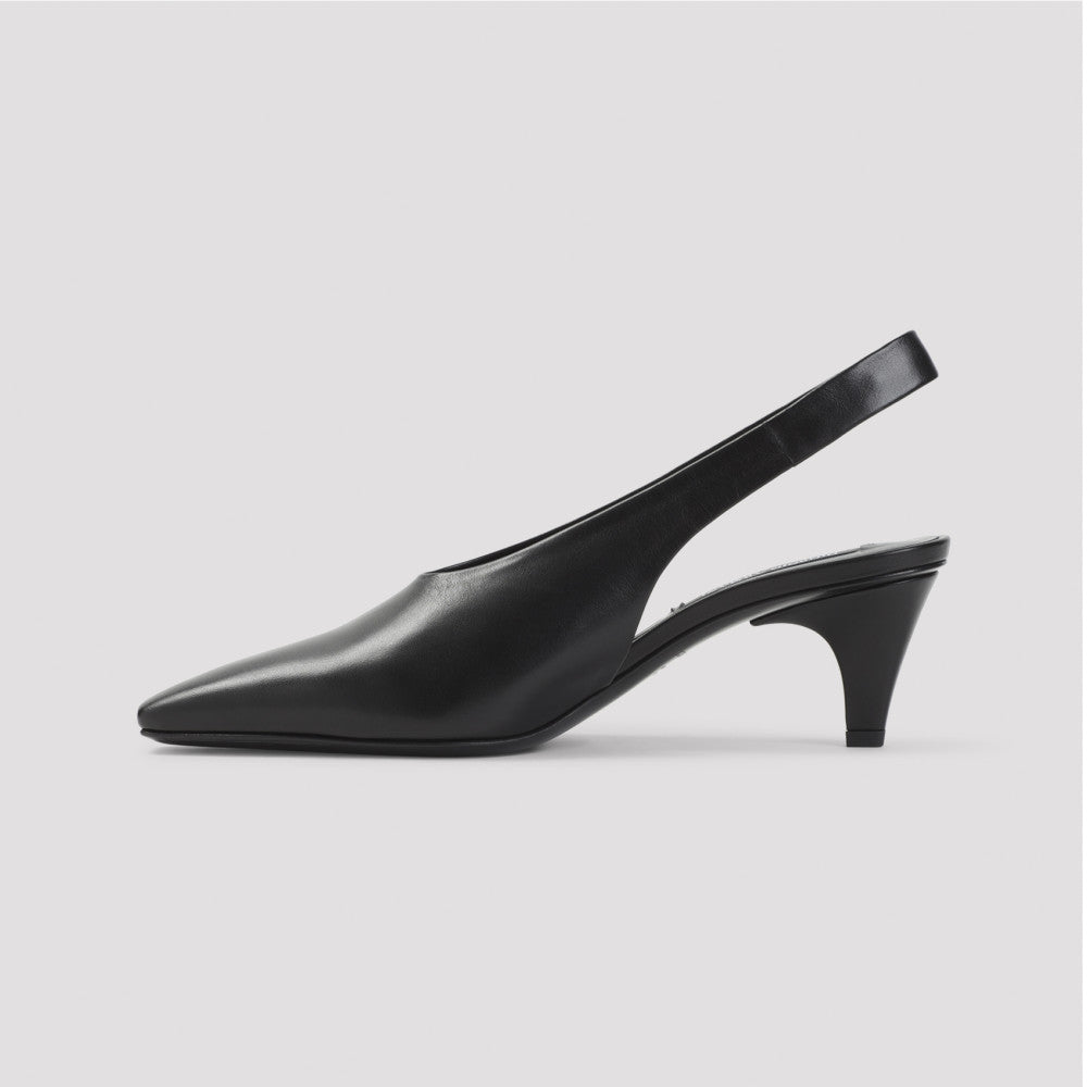 Black Leather Pumps 4