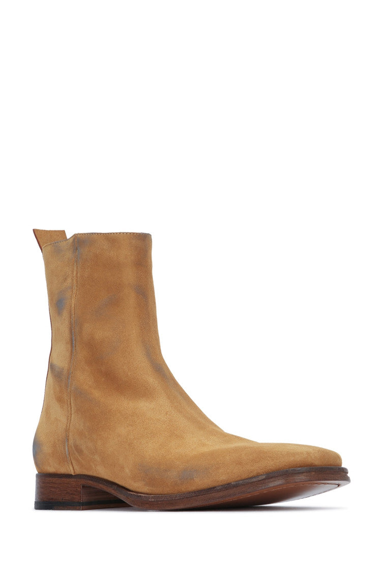 Brown DistressedBoots 2