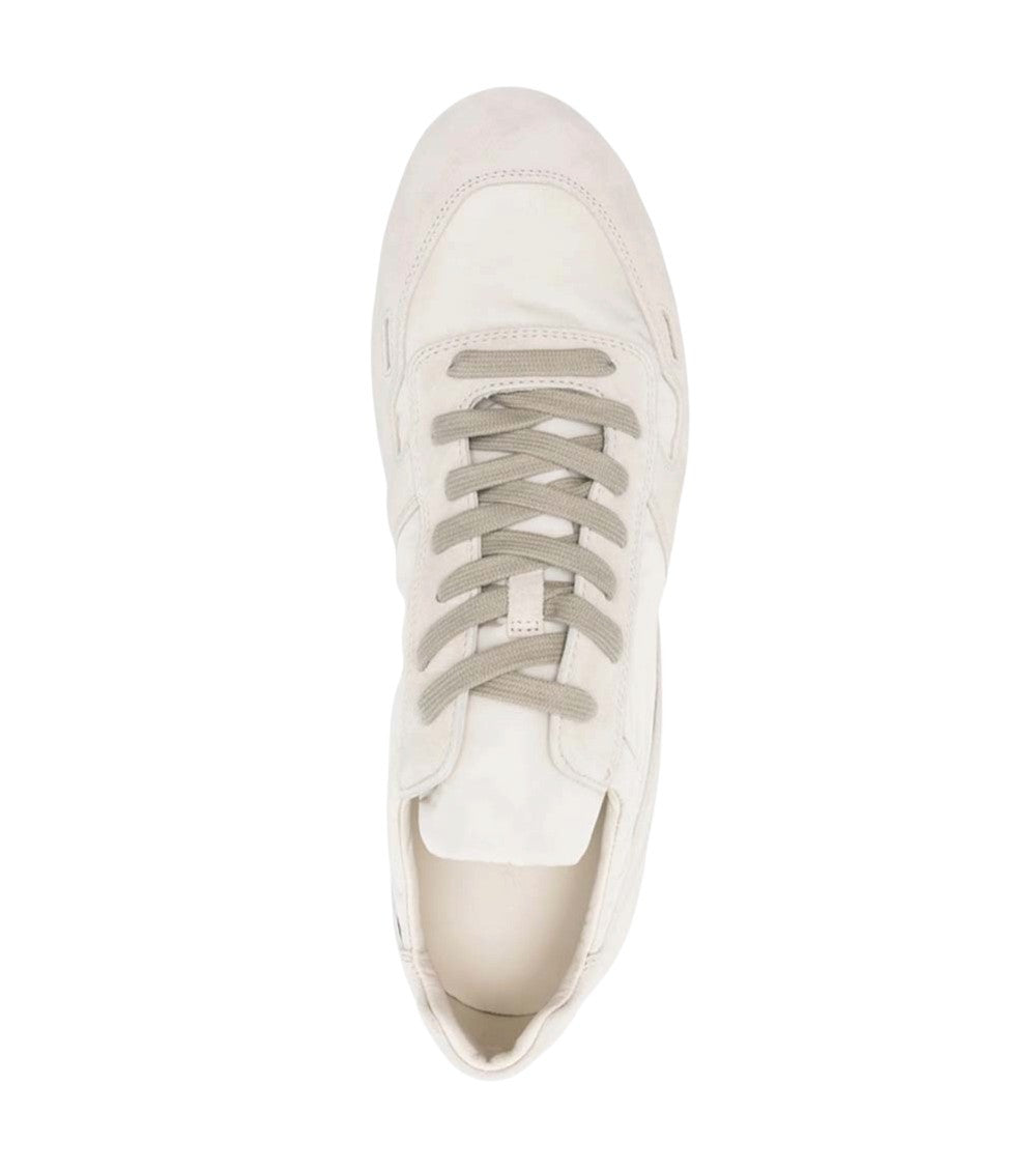White Minimal Sneakers 3