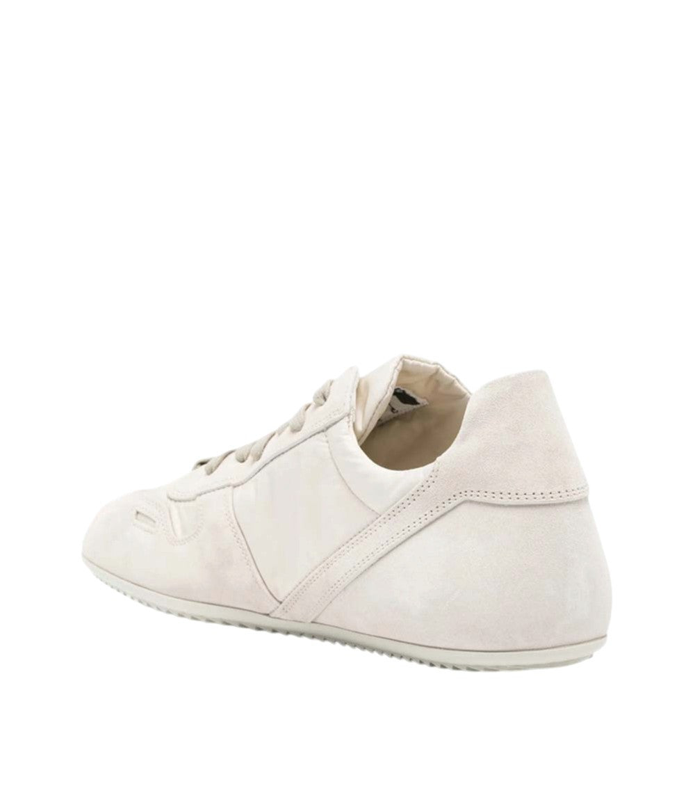White Minimal Sneakers 4