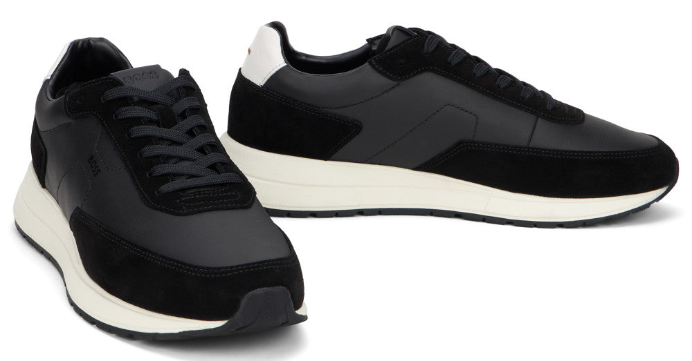 Black Low-top Sneakers 2