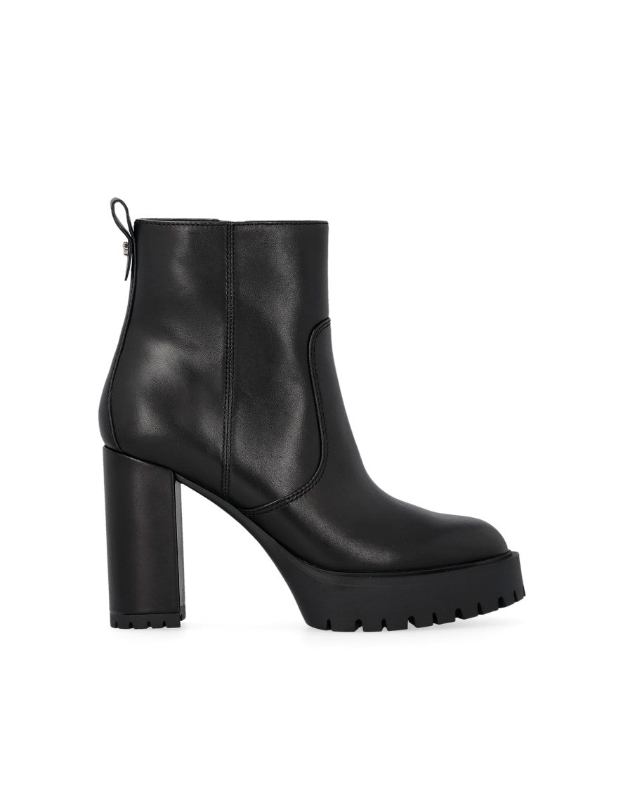 Black Zipper Boots 1