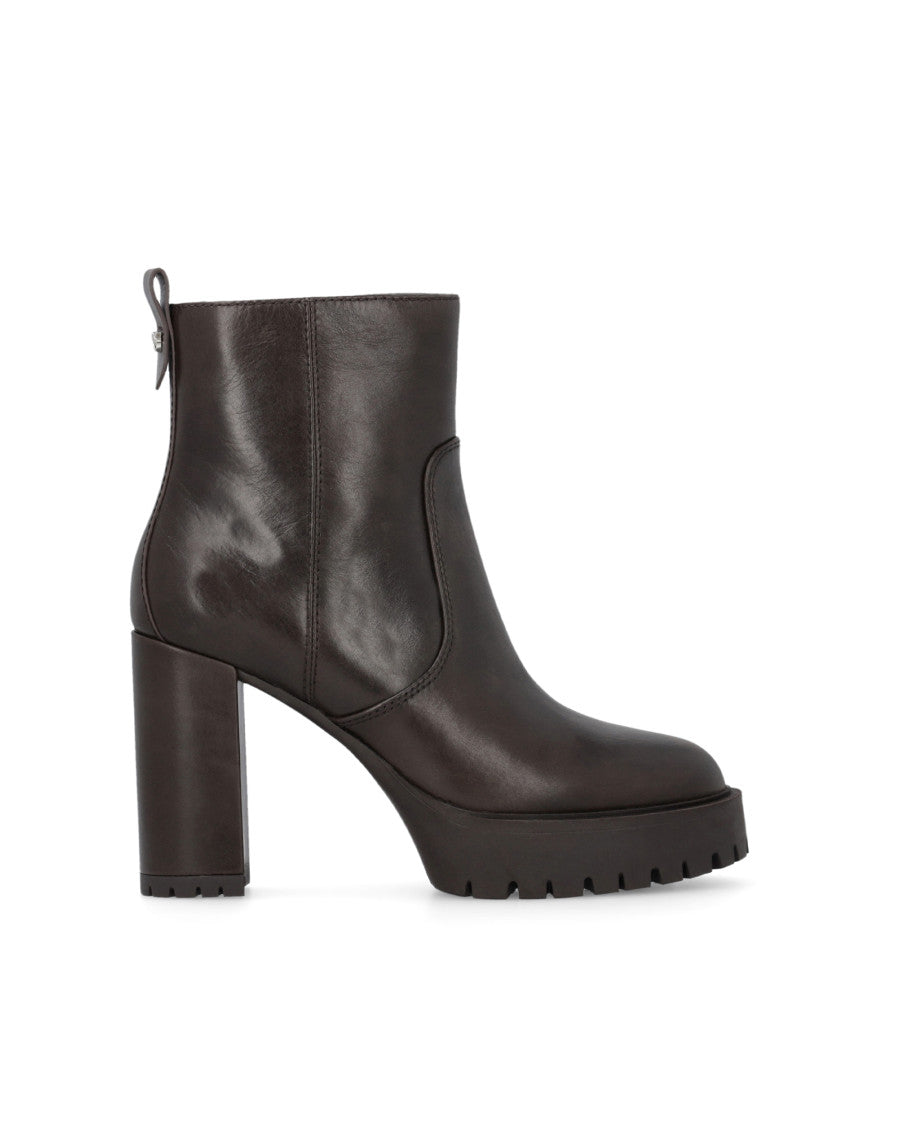 Brown Solid Boots 1