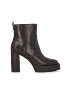 Brown Solid Boots 1