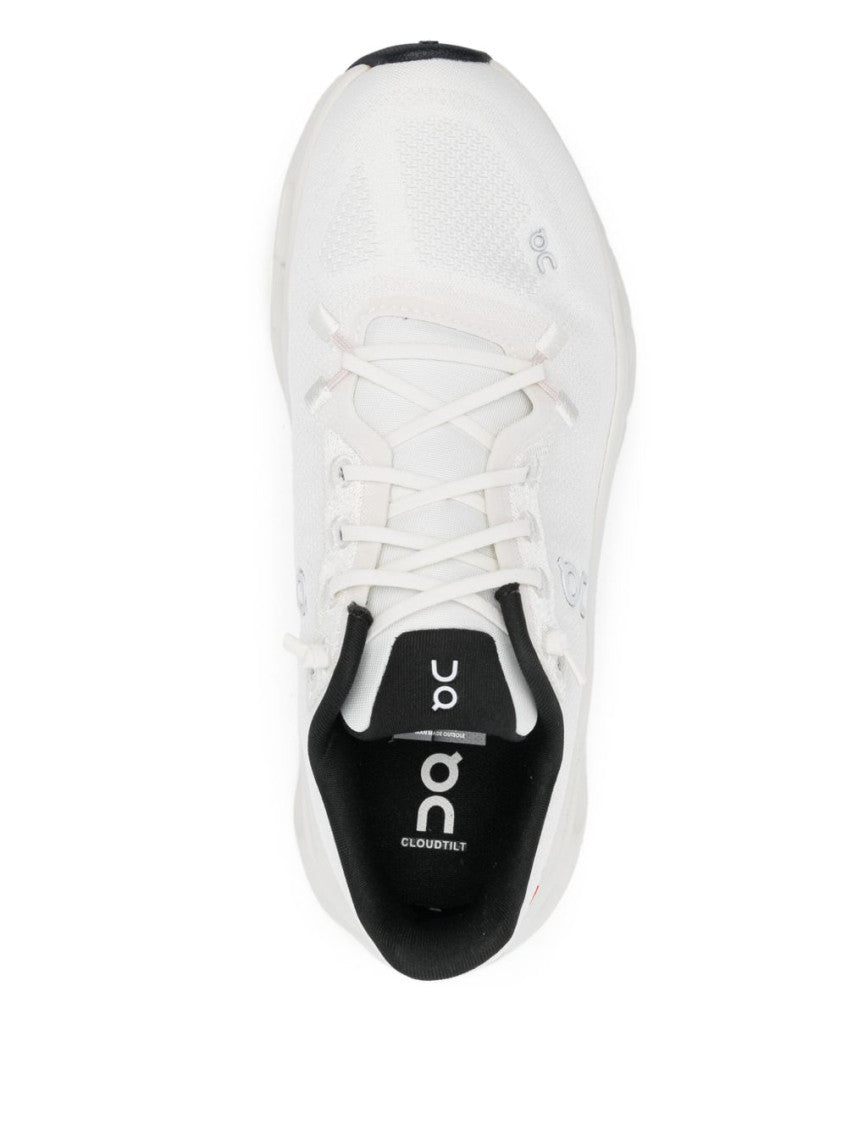 White Logo Sneakers 3