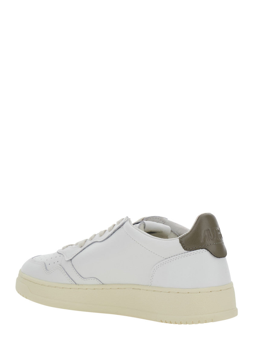 White Logo Sneakers 3