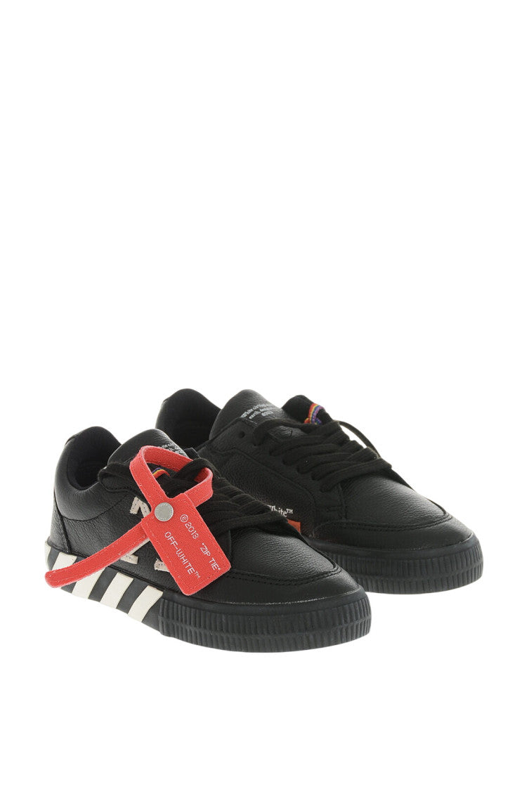 Boys Black Leather Low-Top Sneakers 2