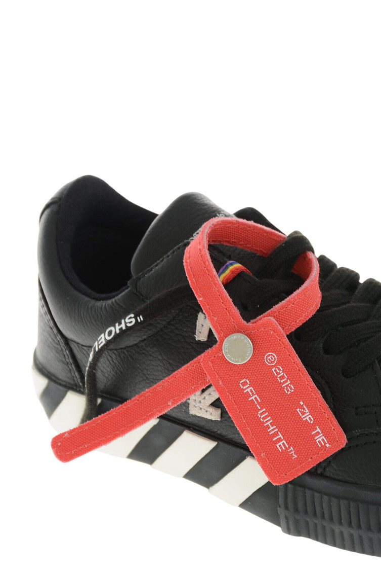 Boys Black Leather Low-Top Sneakers 4