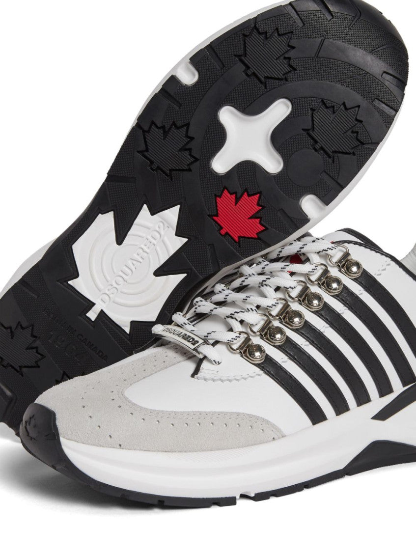White Logo Sneaker 2