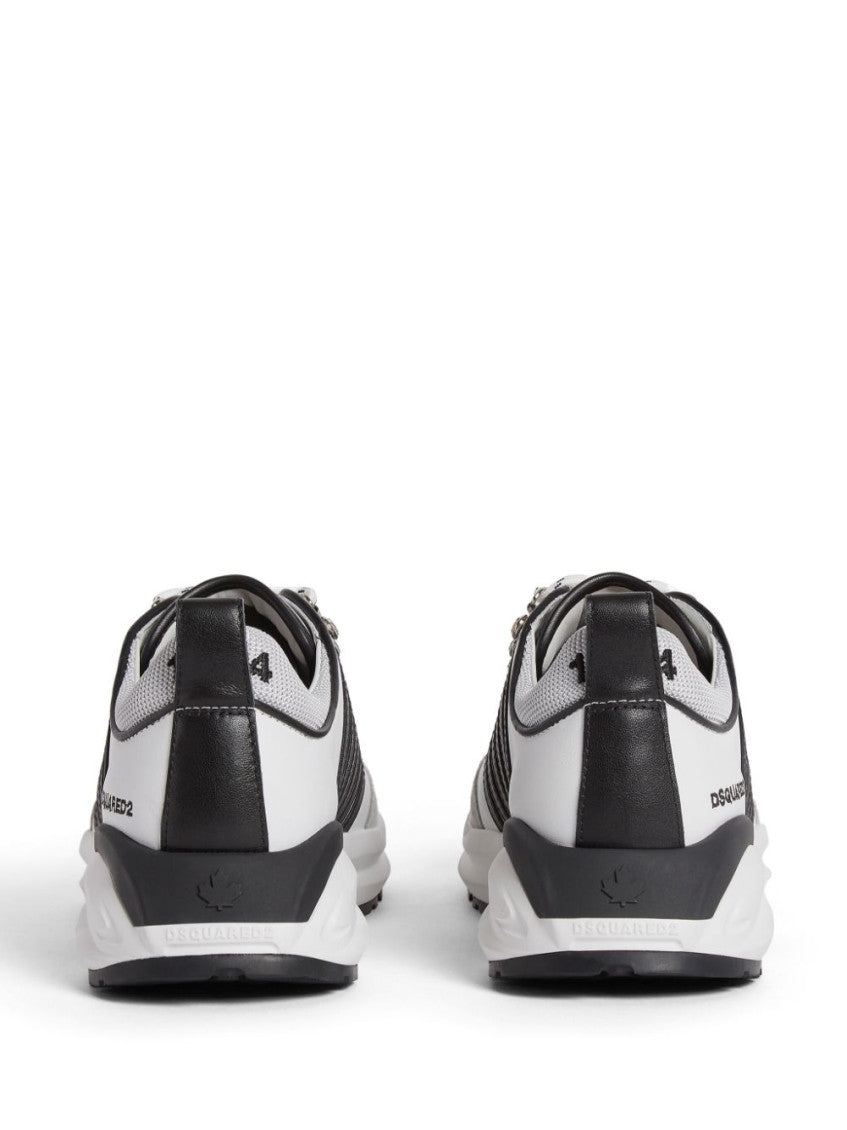 White Logo Sneaker 4