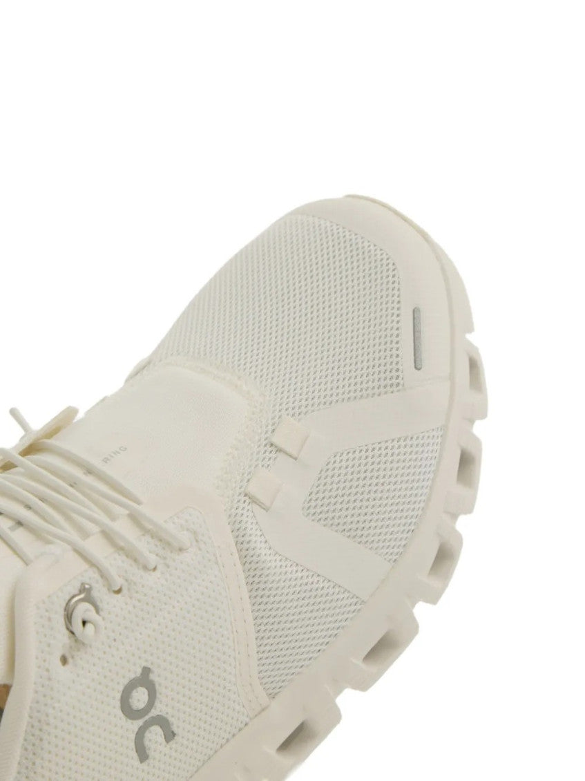 White Logo Sneakers 3