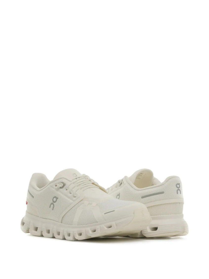 White Logo Sneakers 4