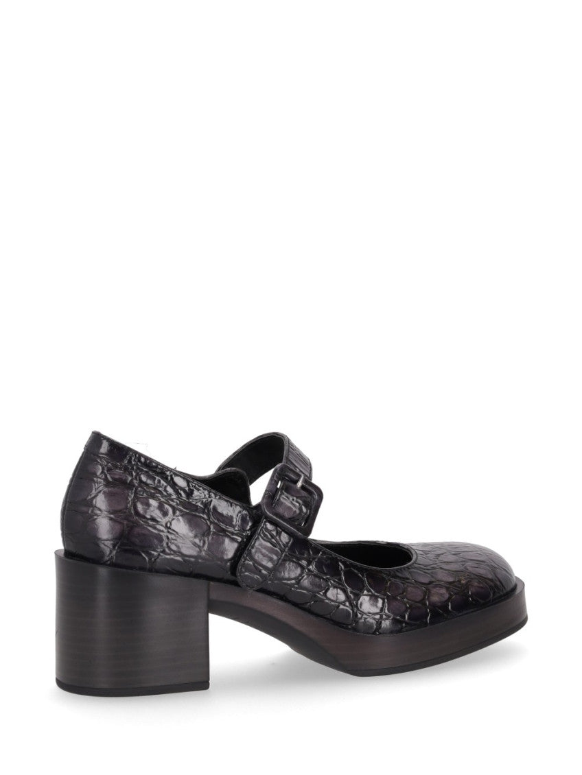 Black Leather Pumps 3