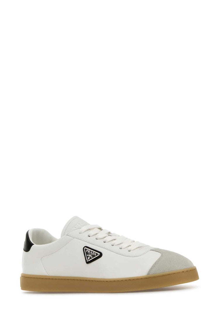 White Logo Sneakers 2