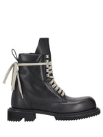 Black Solid Round Toe  Boot 1