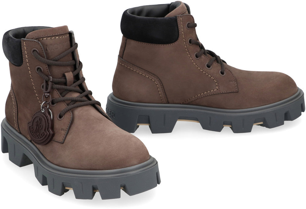 Brown Solid Lace Up Boots 2